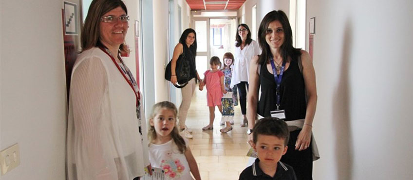 Bimbi in ufficio, Io Sono Socio Proges. video